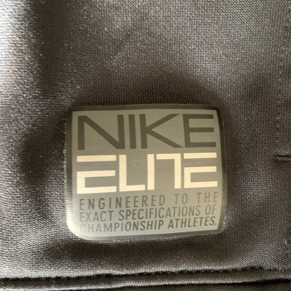Nike black track jacket - Picture 3 of 9